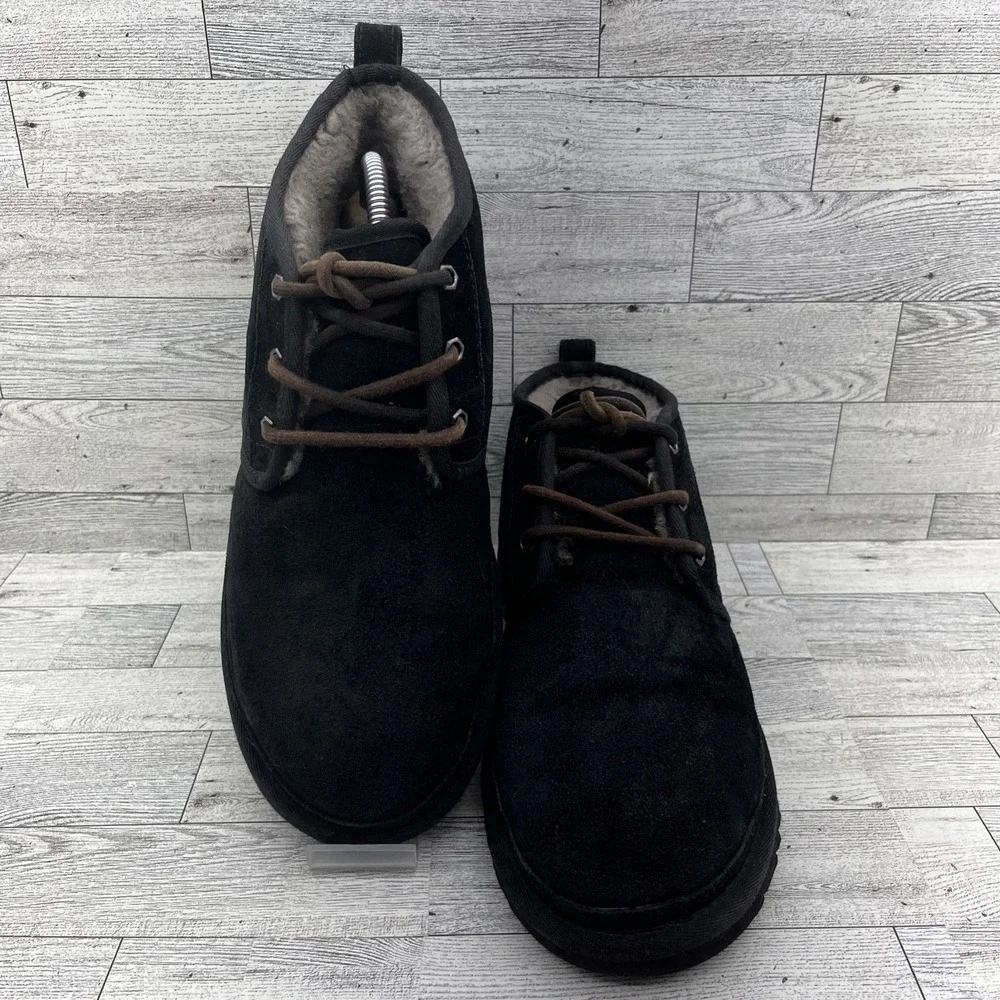 UGG Neumel Black Suede Shearling‎ Lace Up Chukka Boots Men Size 9